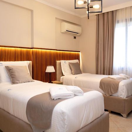 Spacious City Paradise - 3Br Apt In The Heart Of 地拉那 外观 照片