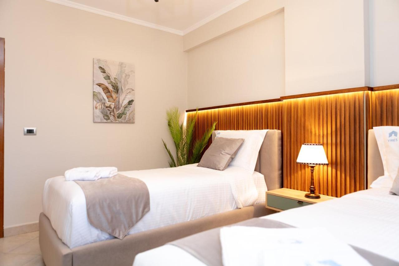 Spacious City Paradise - 3Br Apt In The Heart Of 地拉那 外观 照片