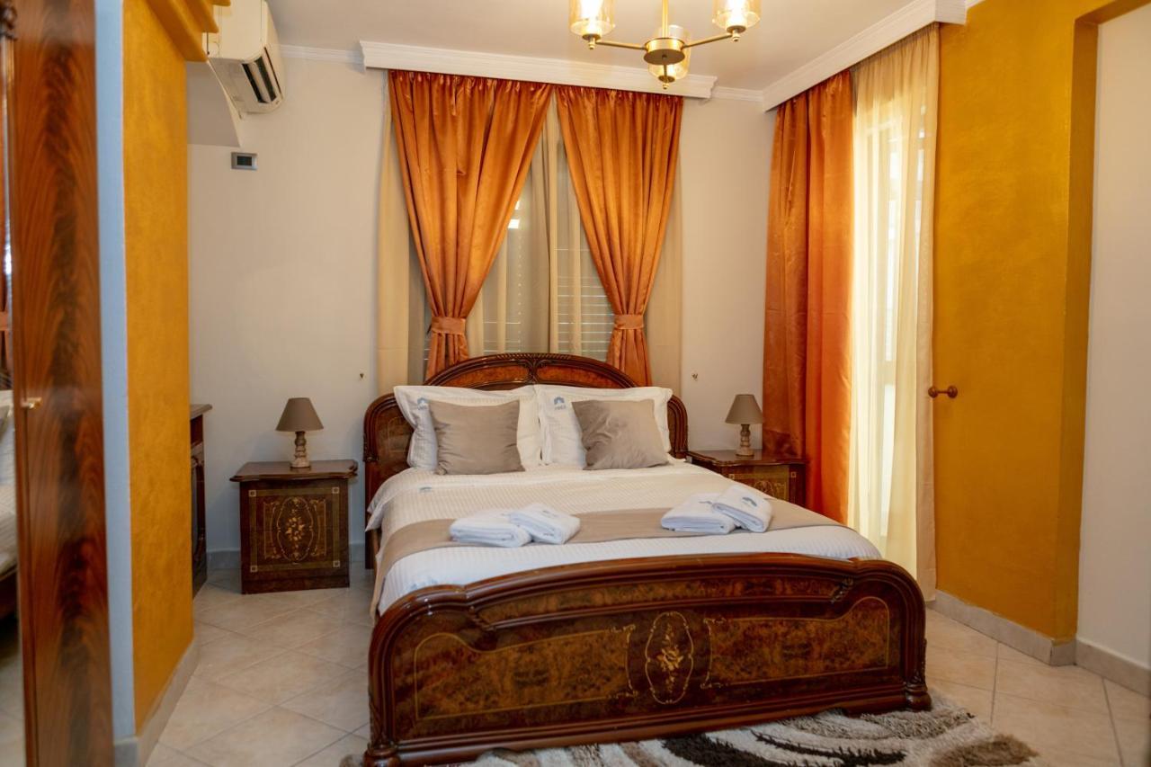Spacious City Paradise - 3Br Apt In The Heart Of 地拉那 外观 照片