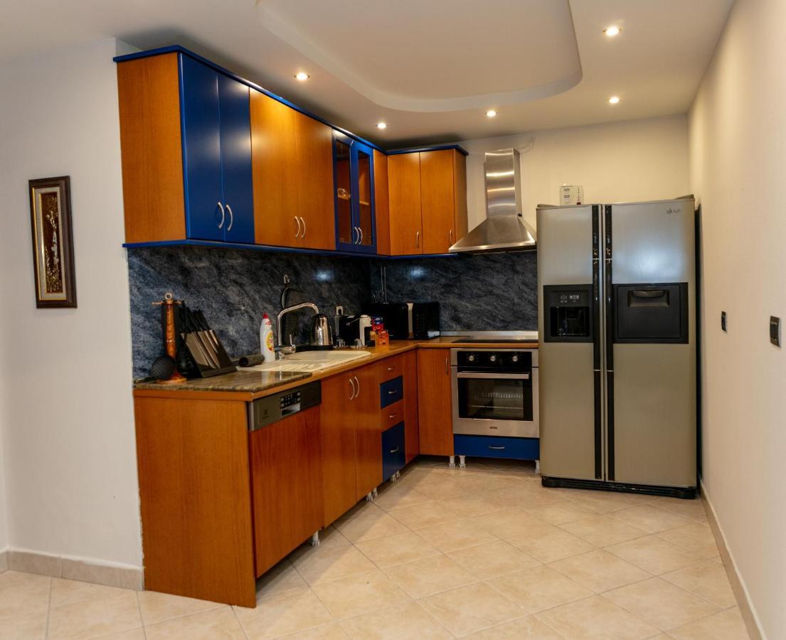 Spacious City Paradise - 3Br Apt In The Heart Of 地拉那 外观 照片